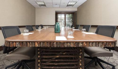 Conference-Room 5-740x430