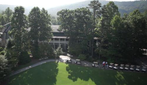 brasstown-valley-golf-arial-clubhouse-740x430