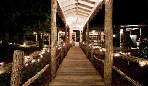 brasstown-valley-meetings-events-creekside-pavilion3-740x430