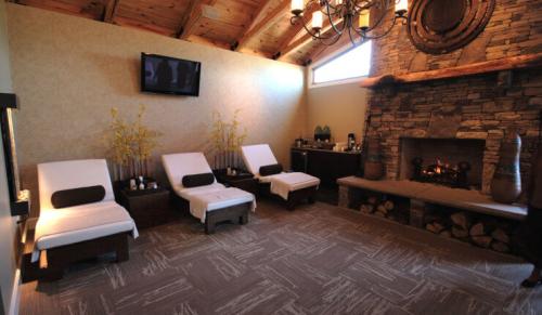 brasstown-valley-spa-chairs-740x430